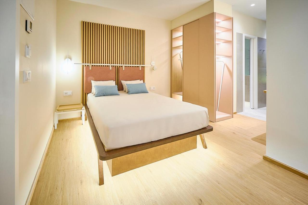 Hotel Leonor Conil コニル・デ・ラ・フロンテラ エクステリア 写真